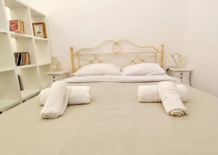 Napulitandream Santachiara Flat